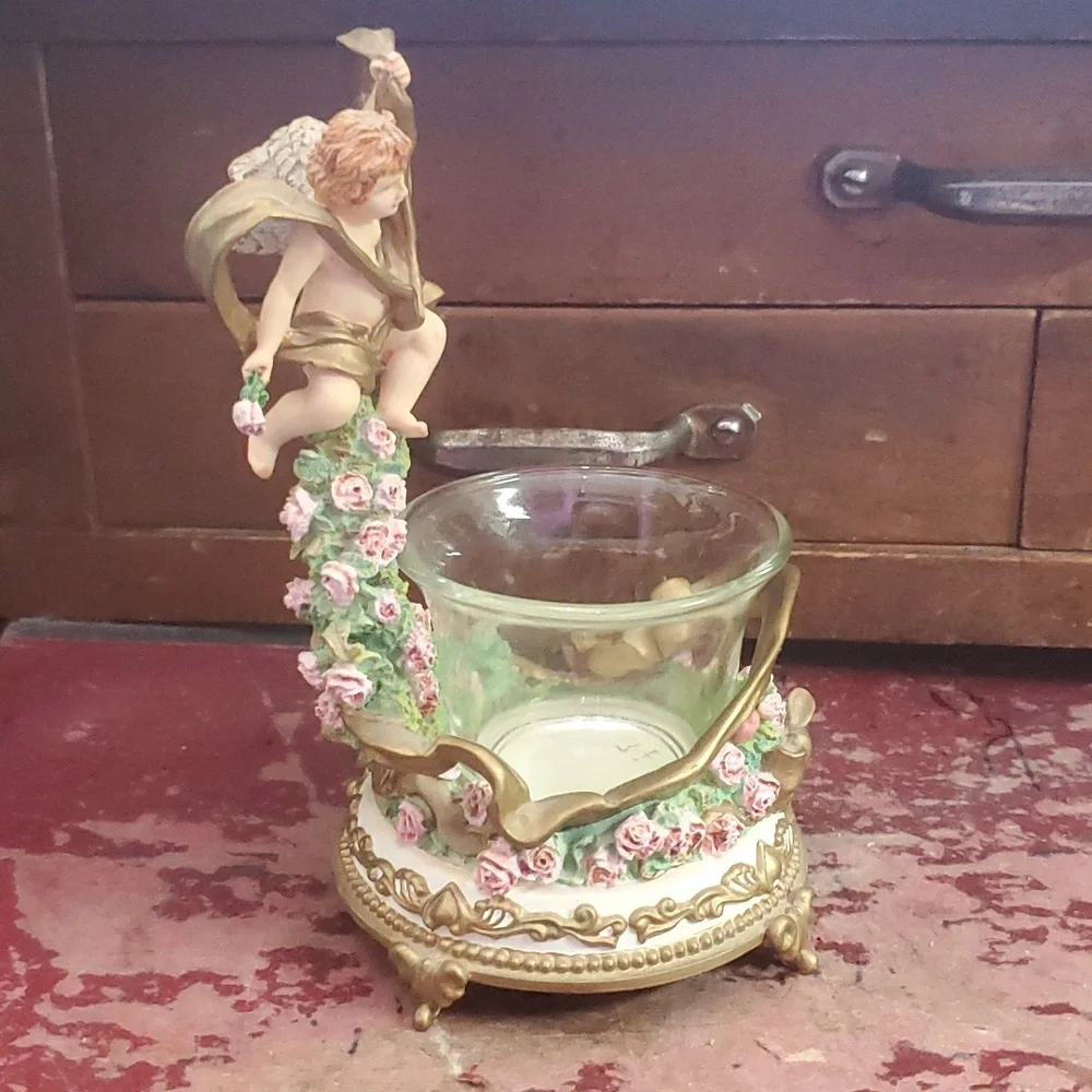 Judith Winslow 'Devoted to Love' candle holder JL